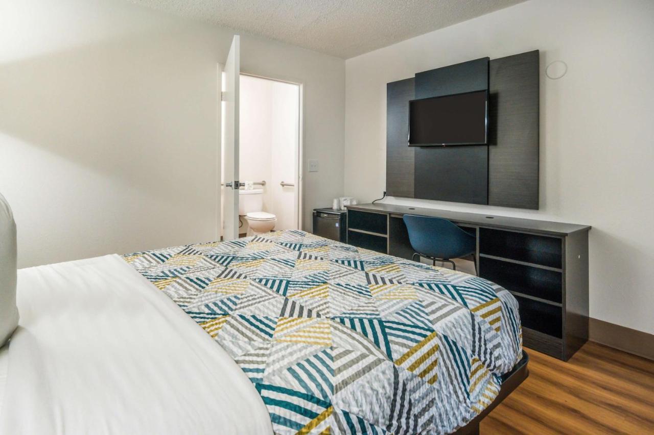 Hotel 6-irving, Tx - Dallas 2*
